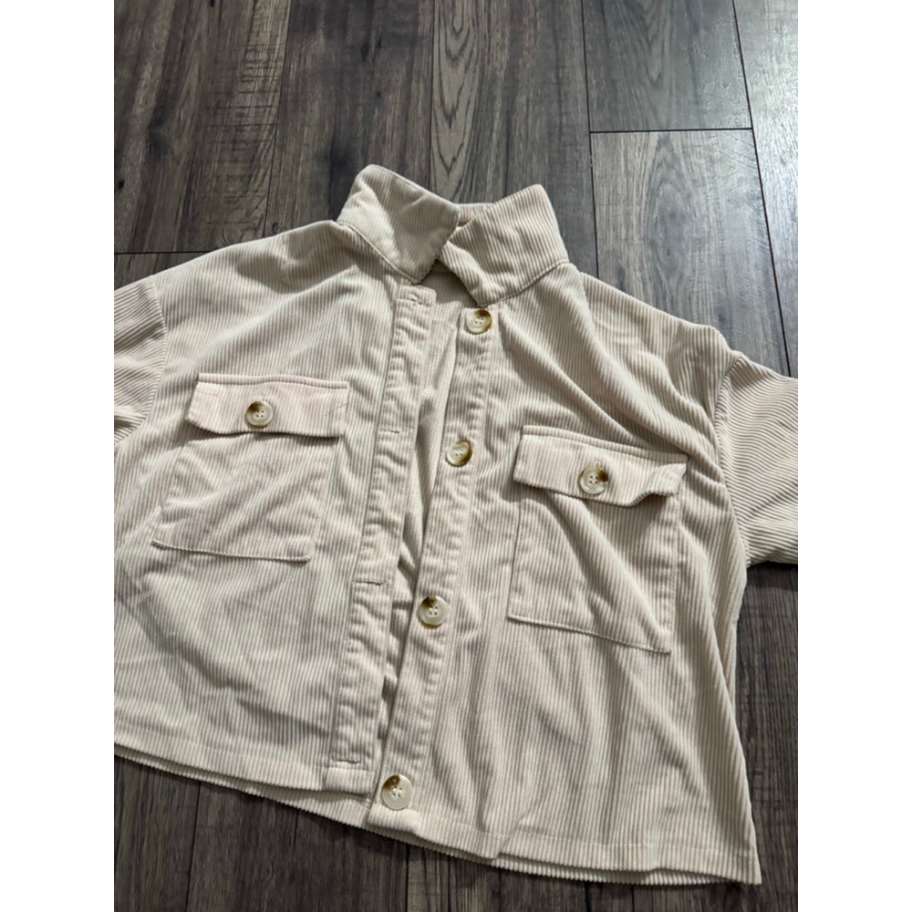 Boutique Purchased Size Small Ribbed Cream Boxy Semi Crop Light Shacket